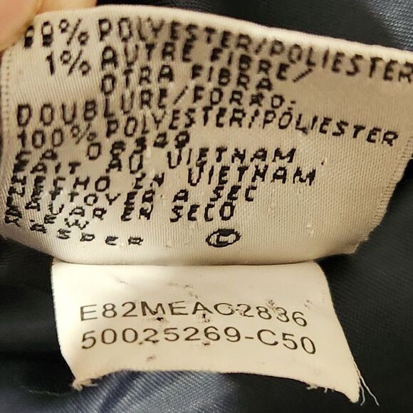 Le suit Blazer Size 4 Navy Blue Color 3 Front Buttons Shoulder Pads - Picture 7 of 7